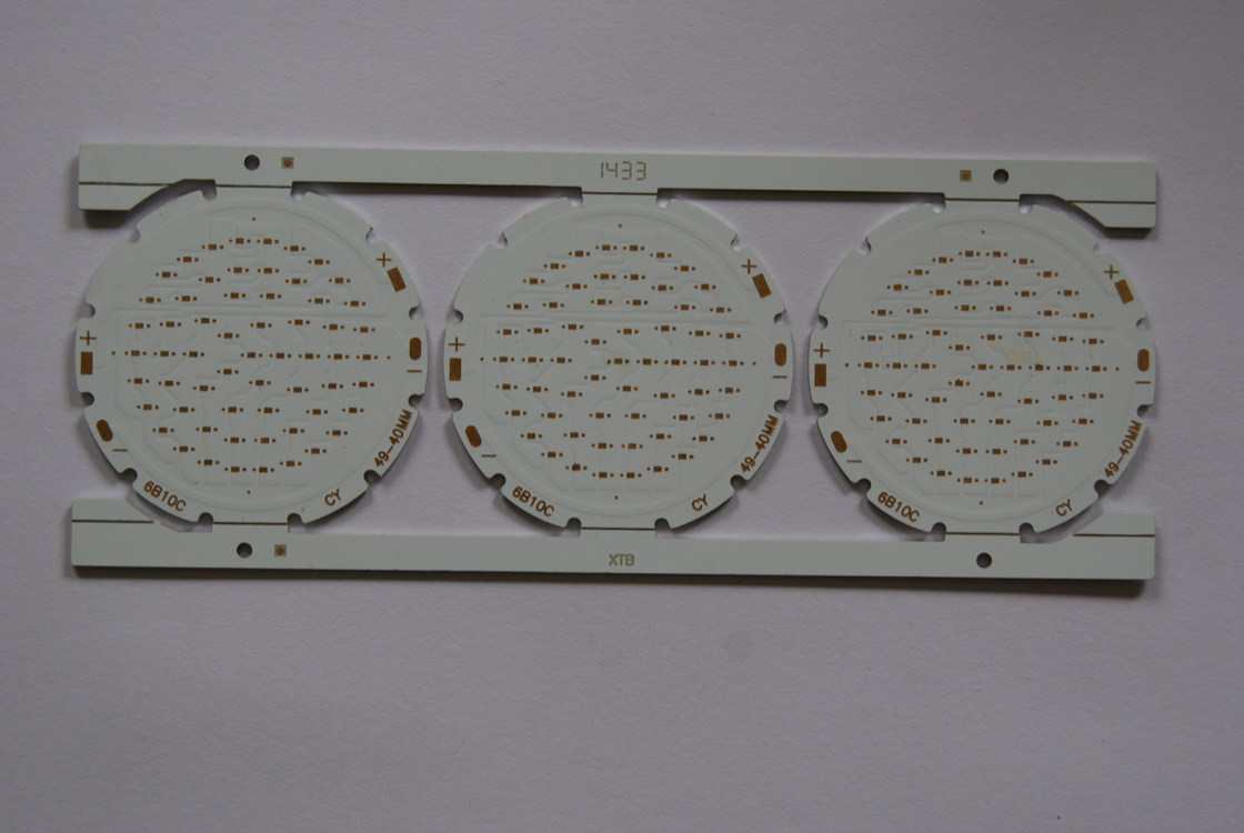 Giallo Silkscreen FR-4 IMS PCB 2-16 strati per prestazioni ottimali