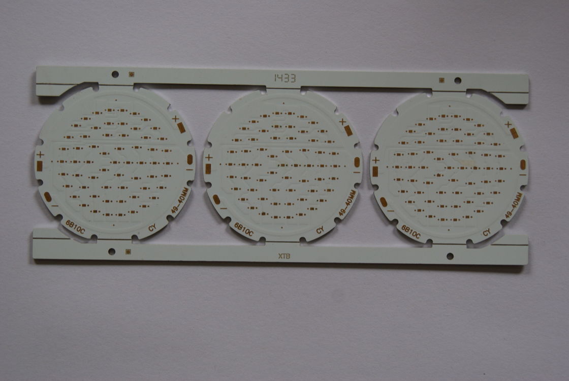 Servizio PCB IMS di tensione 3KV Resistere alla tensione Ventec Copper 0,5-6,0oz HASL/ENIG Finitura superficiale