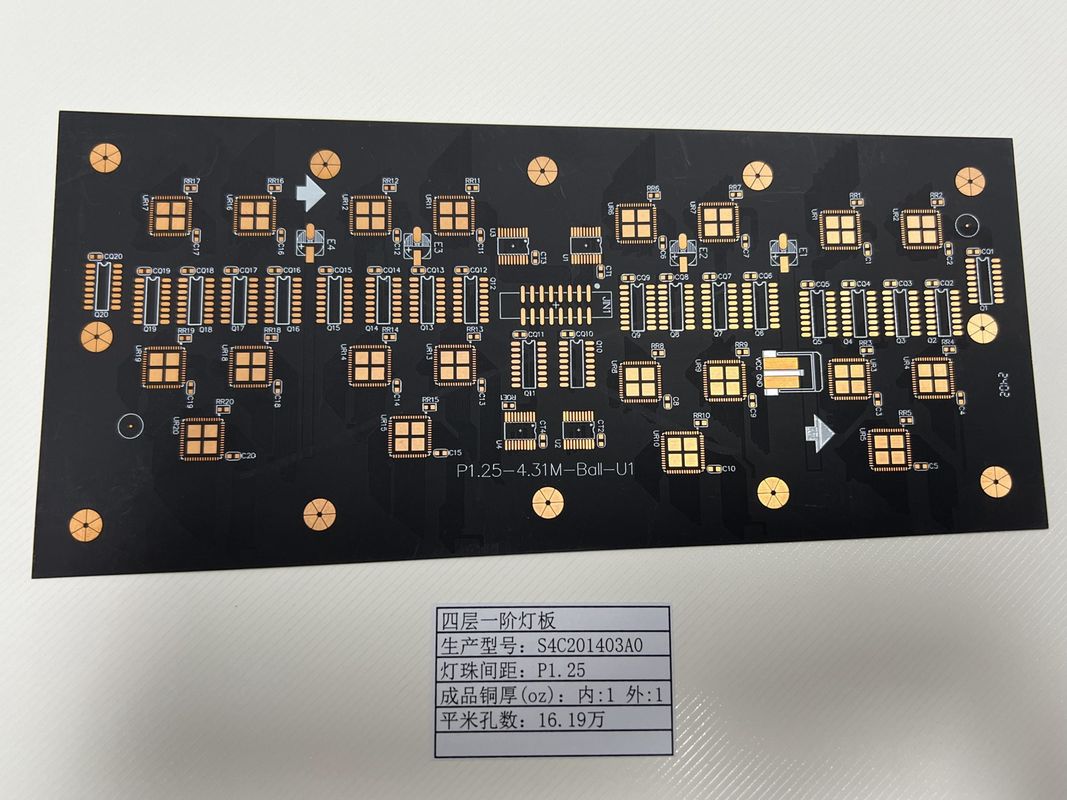 schermo a LED P1.25 4L 1+N+1 HDI Specialità PCB Board Con 0,15mm Dimensione minima del foro per applicazioni di presa della lampada