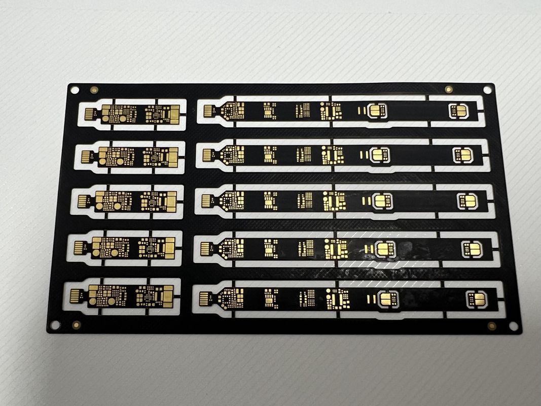 Densità locale Sanforizzato PCB rigido flessibile Assemblea 4 strato 0.1mm Traccia con componenti SMD BGA