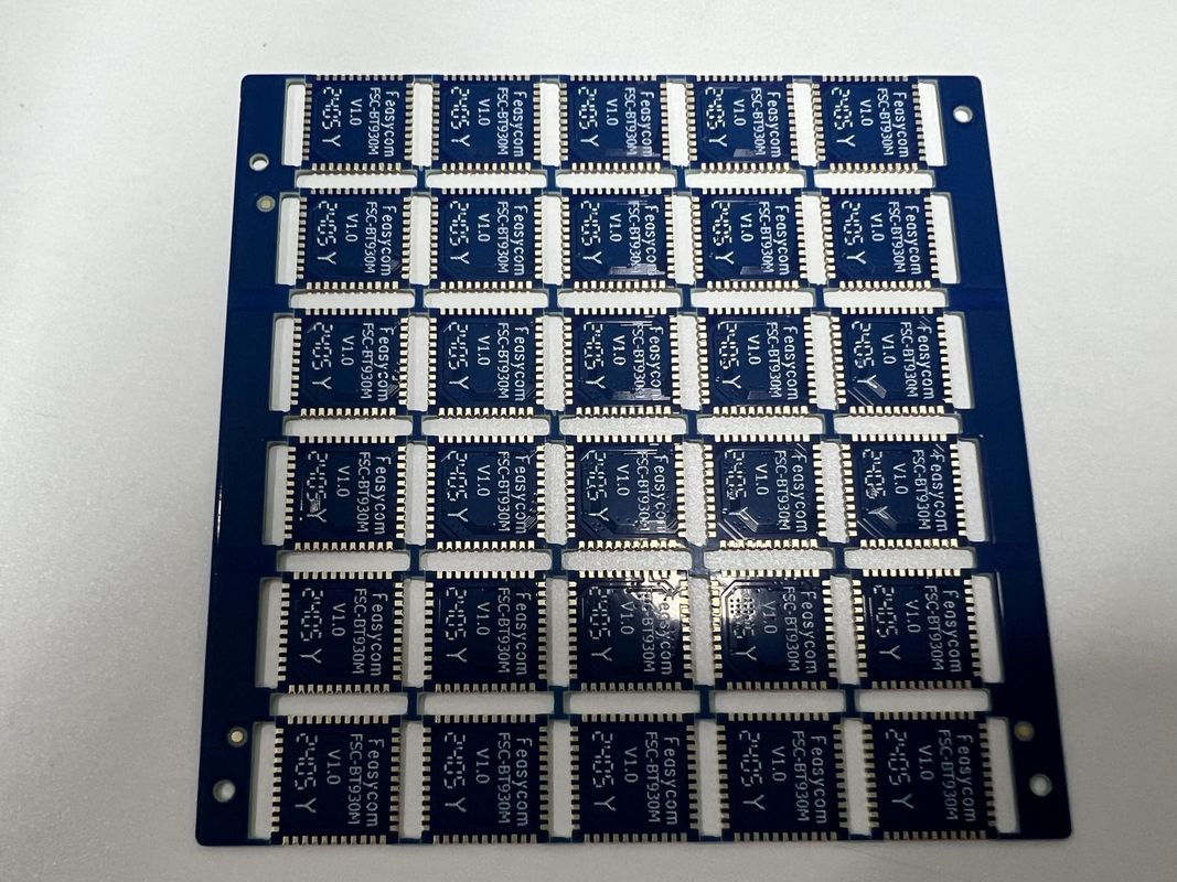 OEM Multilayer Circuit Board Quattro lati Mezzo buco con le dita del conduttore d'oro