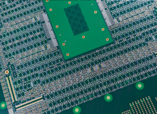 Personalizzabile HDI Qualsiasi strato di PCB con materiale FR-4 Dimensione minima del foro 0,1 mm Peso di rame 0,5 oz-6 oz