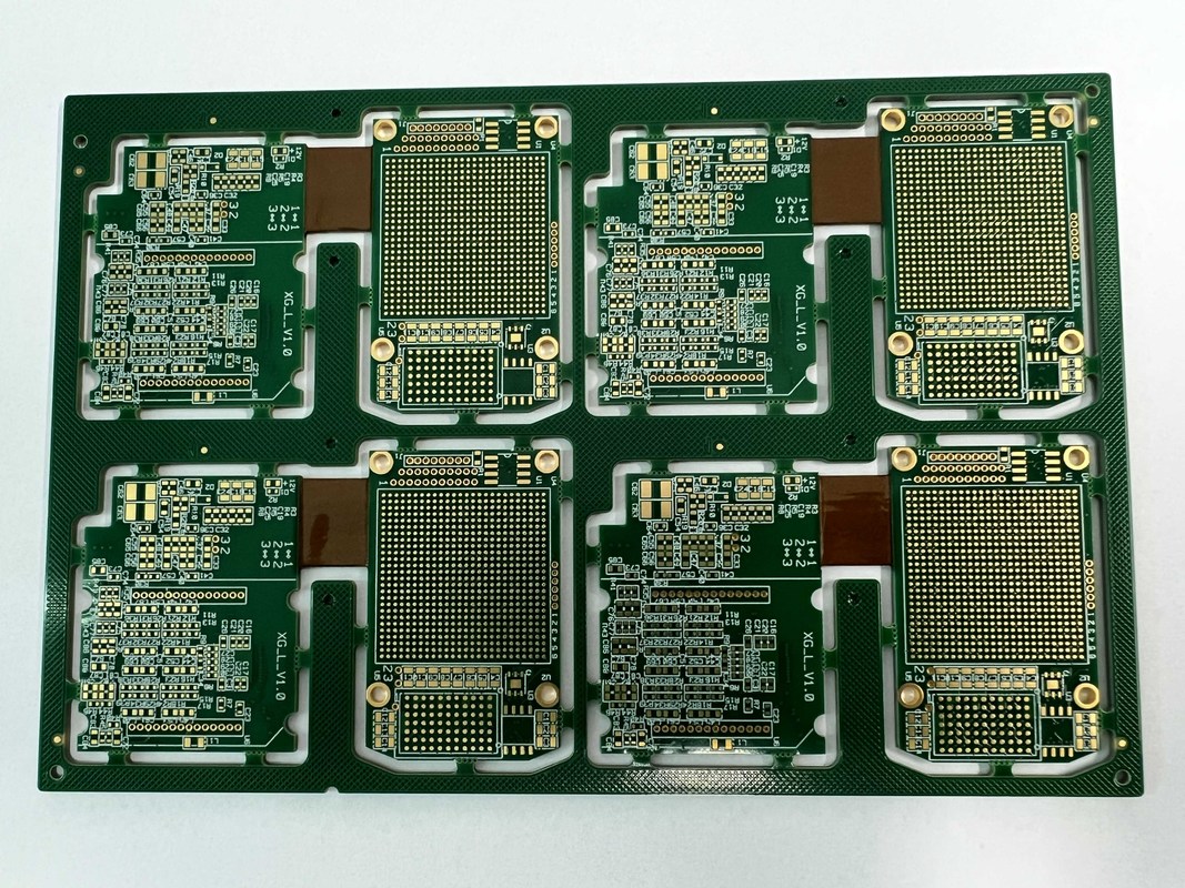 Green Solder Mask Rigid Flex PCB with FR4 Stiffener and 0.6mm Thickness Advanced Technology