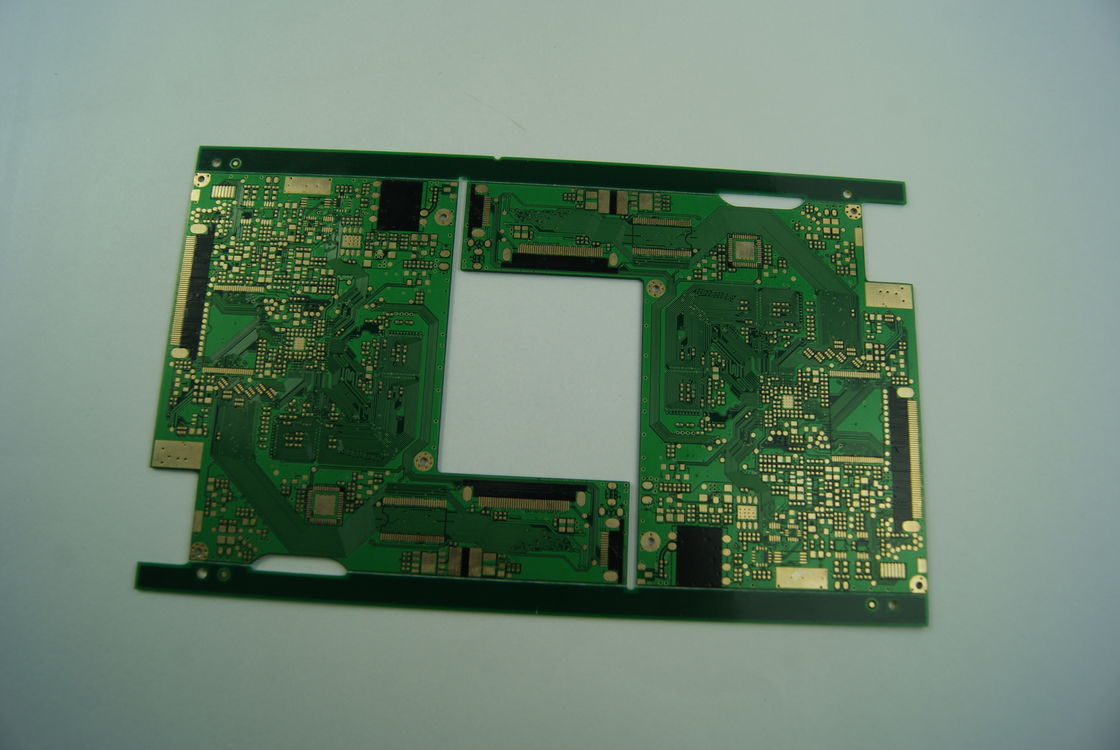 Scheda PCB a doppio strato esterno con lamina finale da 1.oz, spessore 0,4 mm e serigrafia bianca e nera