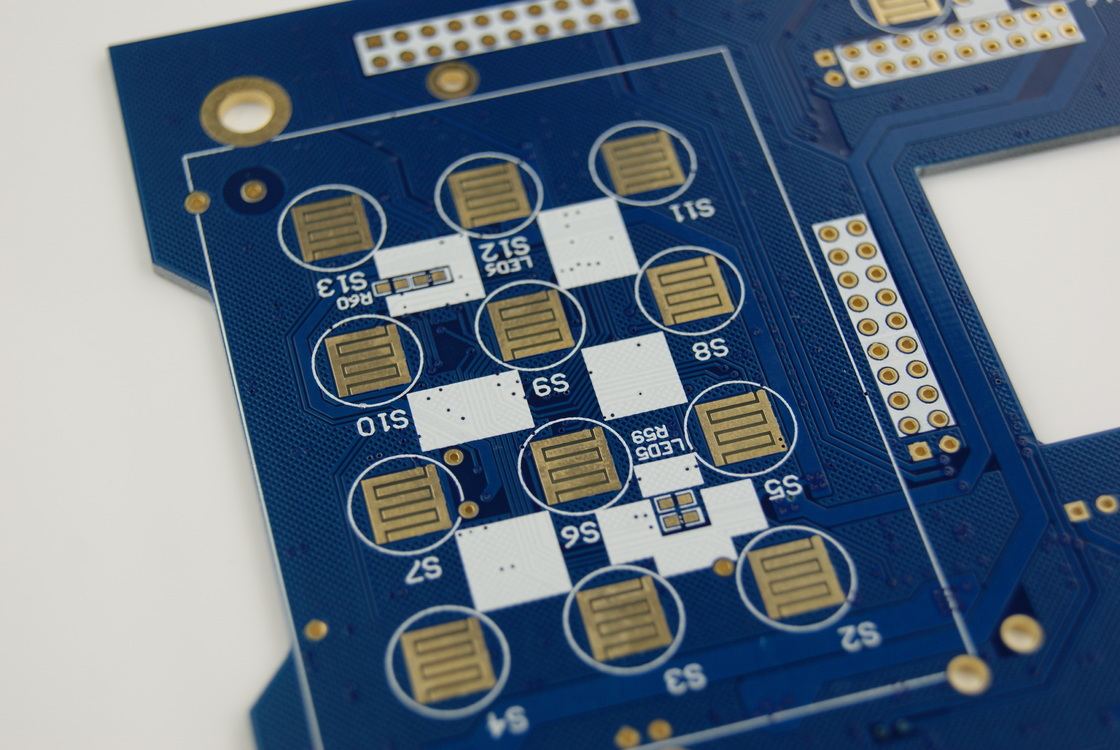 PCB multistrato standard IPC-A-610 D per prestazioni in maschera saldante verde
